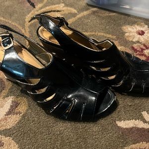 Wedges heels by lifestyles size 7